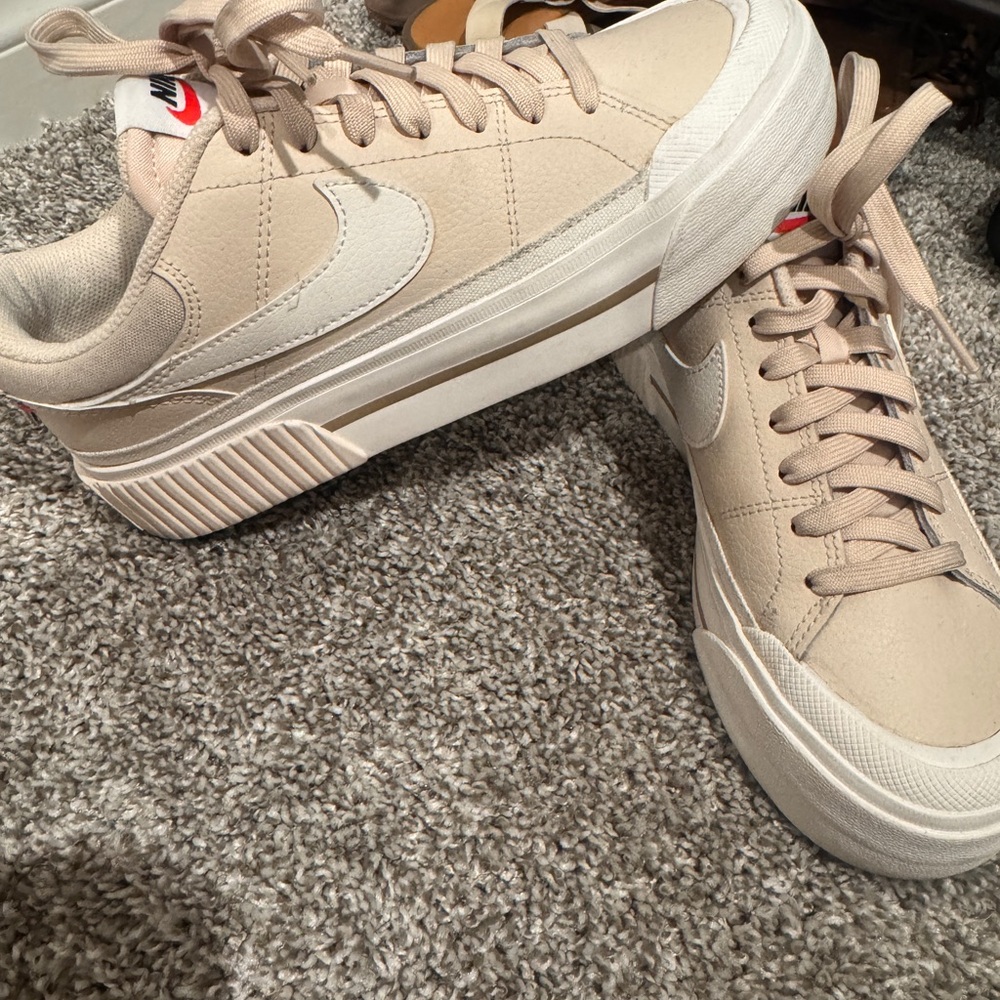 Nike Women's Beige and White Sneakers
